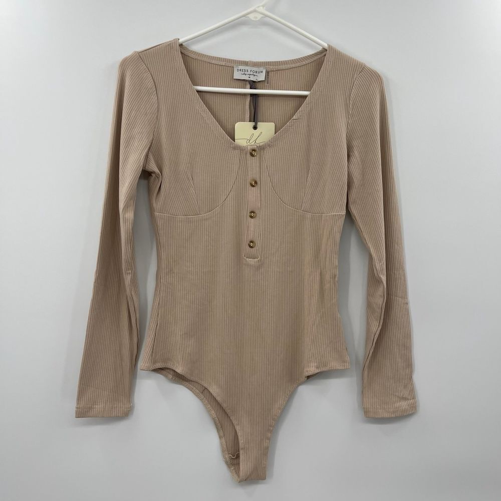 NWT DRESS FORUM‎ BEIGE RIB BODYSUIT medium